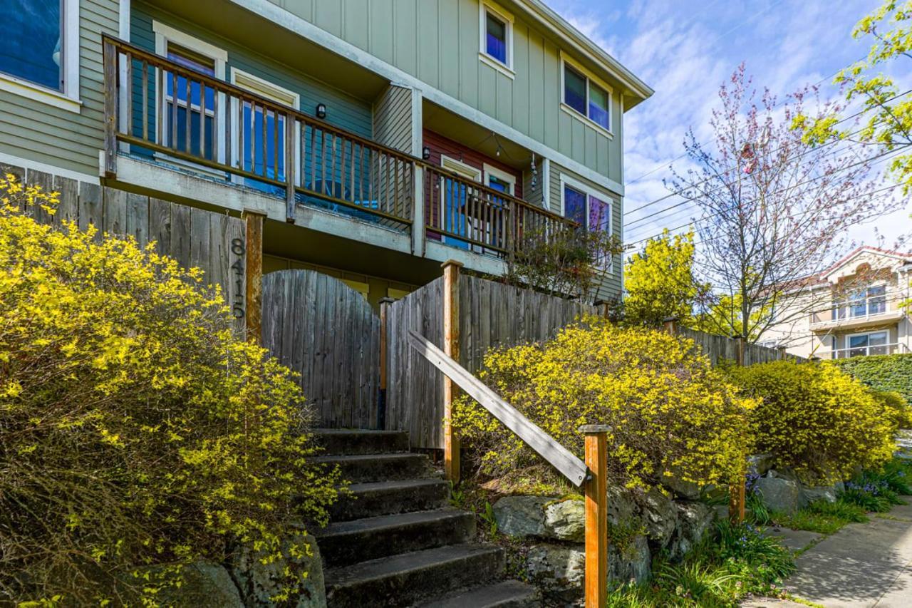Stylish North Seattle Townhouse- Dual Master Suites Екстер'єр фото